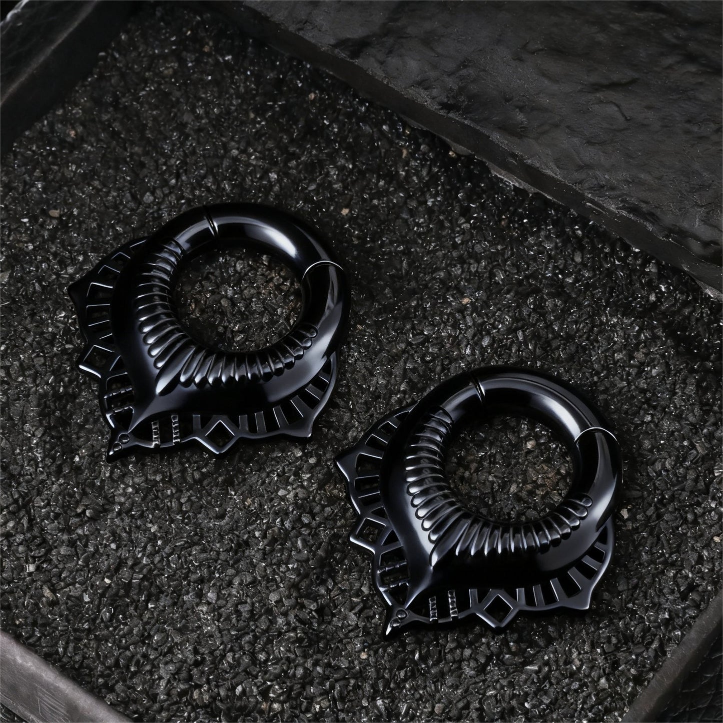 Black Lace Flower lobe weights/ Hinged Gauge Ring/ 2G Ear Gauges/ Ear Lobe stretching 6mm/ Gift Packaged Ear Weights