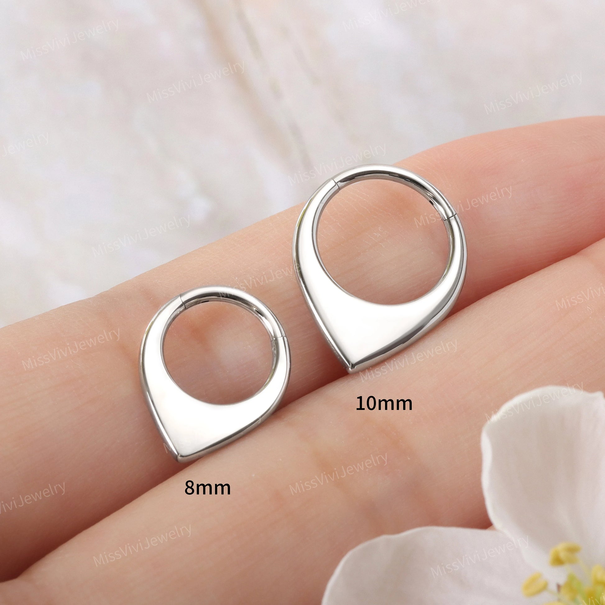 16G  F136 Titanium V Shaped Septum Ring/ Hinged Septum hoop/ Steel Septum Clicker/ Silver Septum Jewelry/ Gold Septum Piercing 1.2*8/10mm Miss Vivi Jewelry