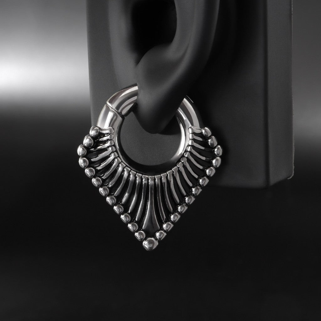 Ear Weights V-shaped Hanger with Easy Clasp/ Silvery Ear Hnagers/ Stretcher Earrings/ 2 Gauges Earring/ Earlobe Stretching/Circle Weights